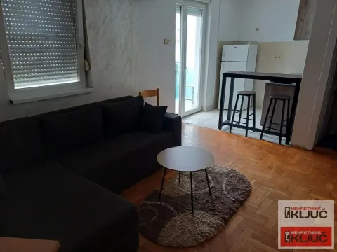 Izdavanje, jednosoban stan, 43m², Centar, Novi Sad - image 3