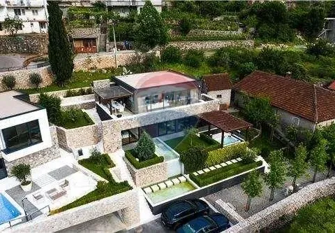Izdavanje, kuća, 234m², Masline, Podgorica - image 11