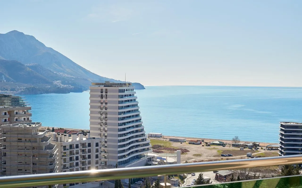 Sale, two bedroom apartment, 85m², Bečići, Budva