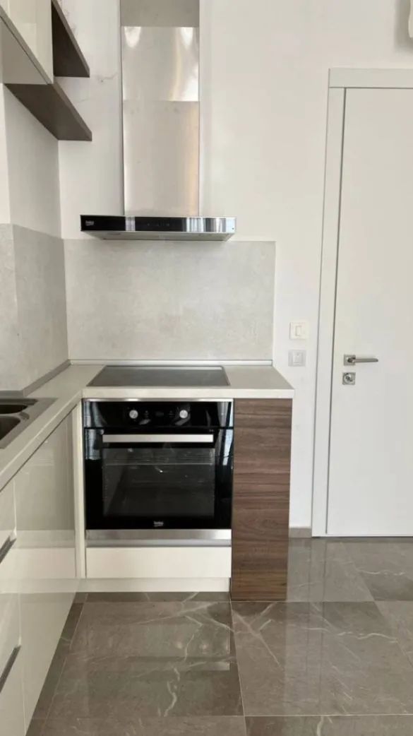 Rent, one bedroom apartment, 60m², Bečići, Budva