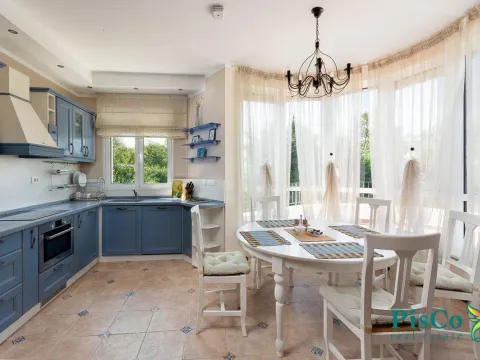 Prodaja, kuća, 414m², Reževići, Budva - image 4