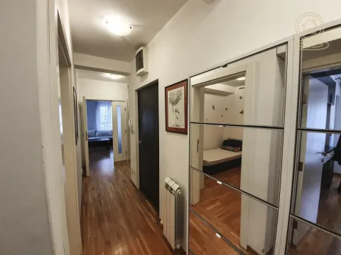 Prodaja, trosoban stan, 57m², Južni Bulevar, Vračar Sve Podlokacije - image 5