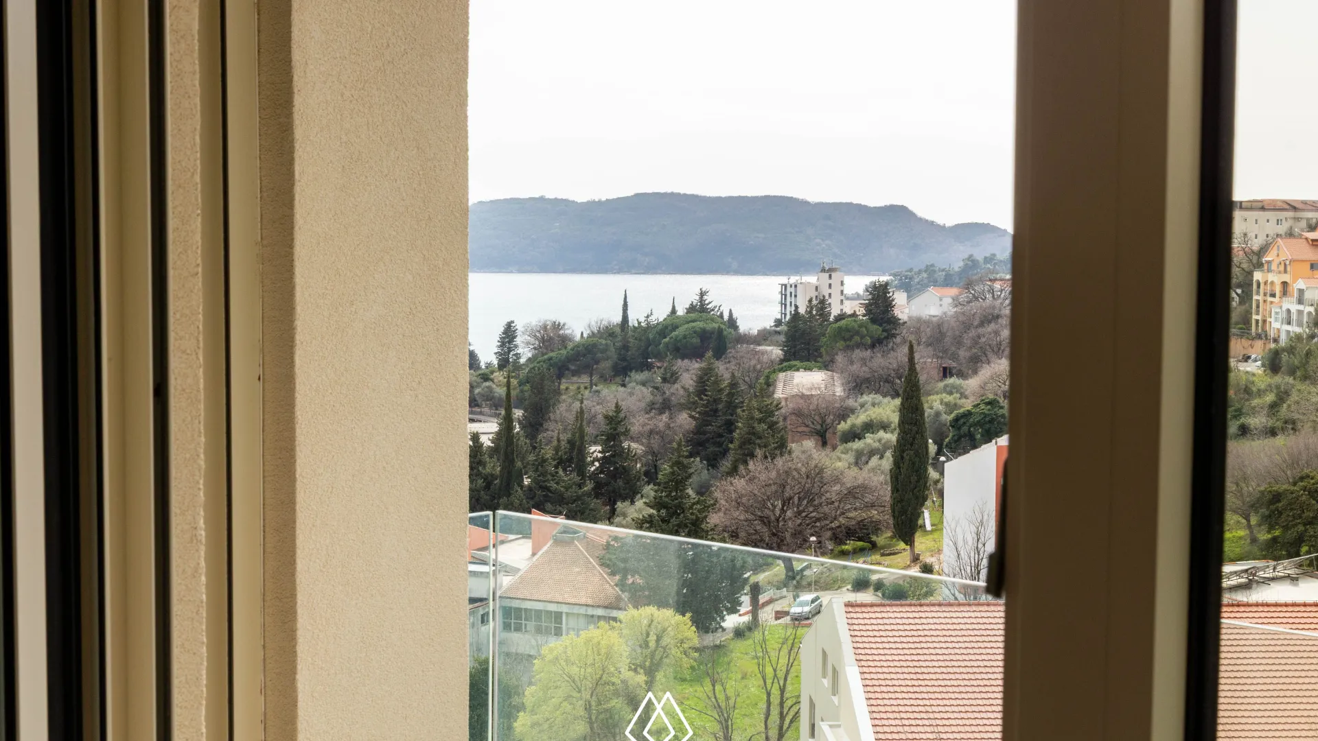 Sale, two bedroom apartment, 71m², Bečići, Budva