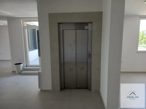 Izdavanje, poslovni prostor, 250m², Veternik, Novi Sad Sve Podlokacije - image 5