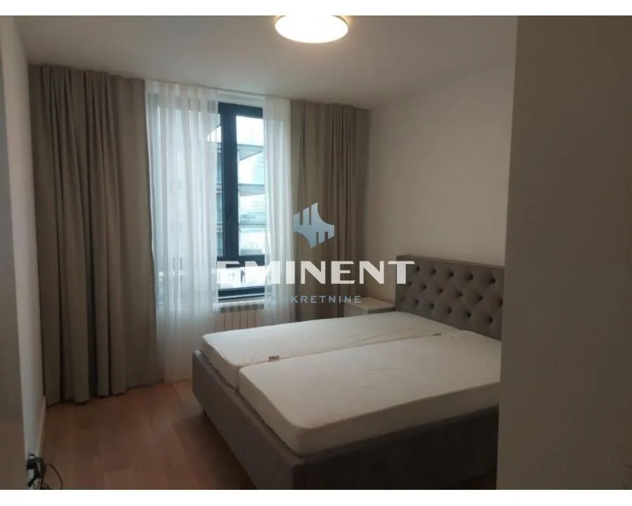 Izdavanje, dvosoban stan, 57m², Savski Venac, Beograd