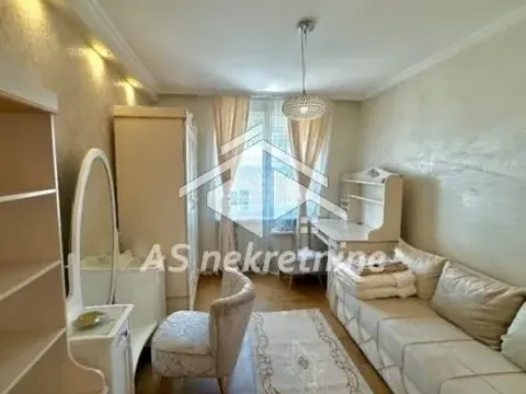 Izdavanje, trosoban stan, 80m², Čubura, Beograd - image 16