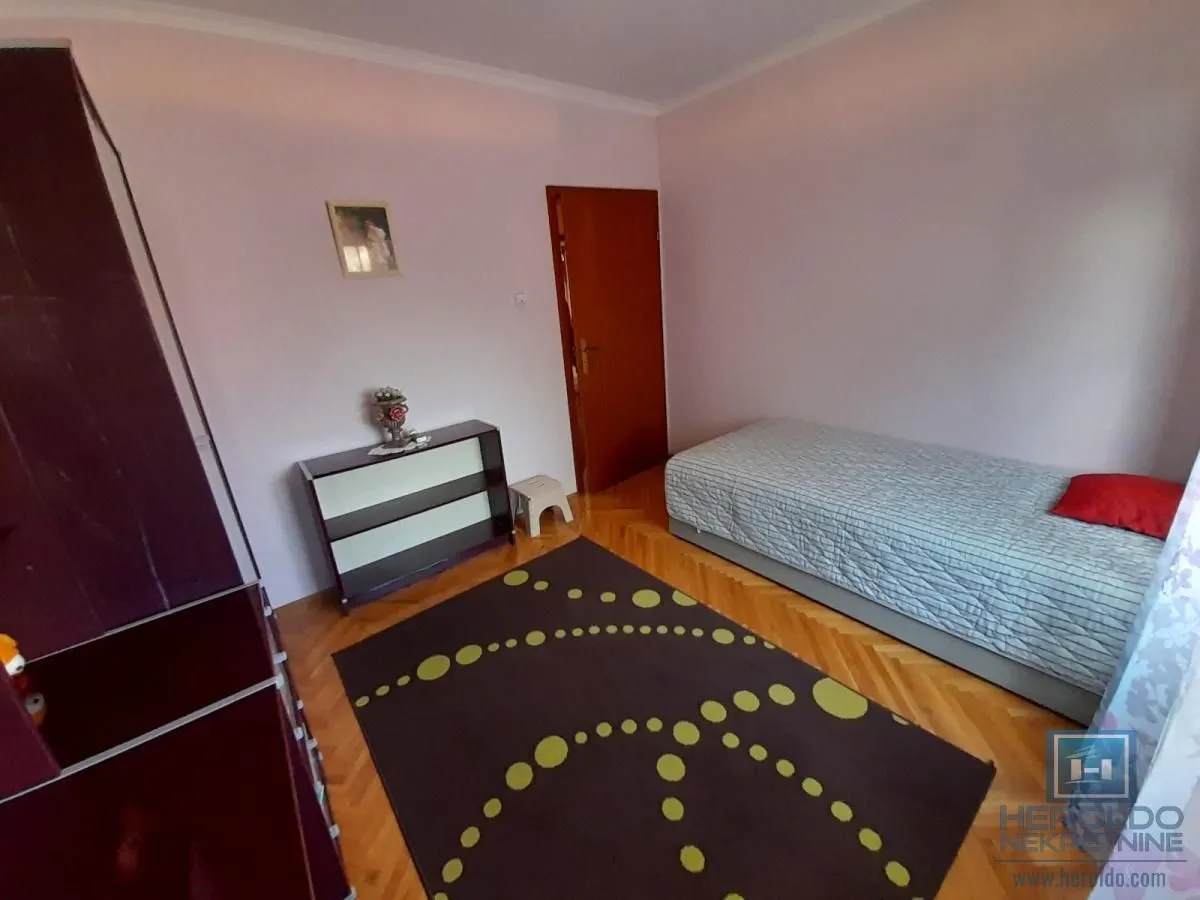 Sale, house, 180m², Centar, Ćuprija