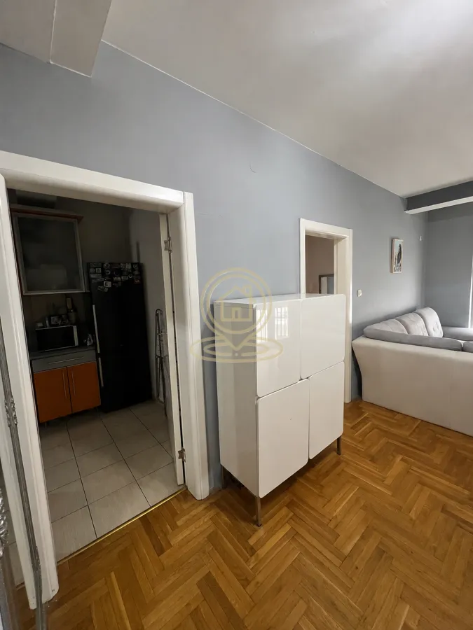 Izdavanje, stan, 60m², Centar, Novi Sad