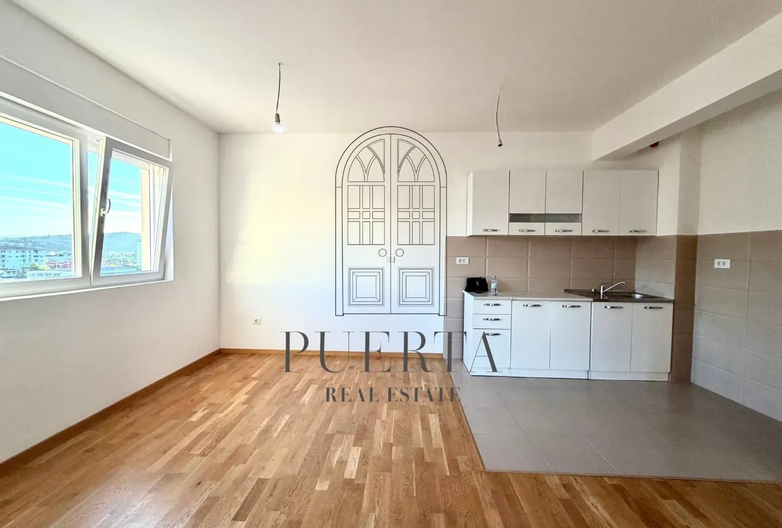 Prodaja, dvosoban stan, 73m², Tuški Put, Podgorica