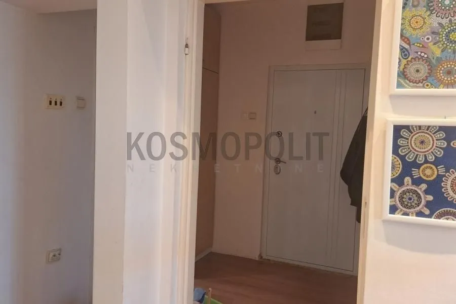 Prodaja, dvosoban stan, 46m², Bele Vode, Beograd
