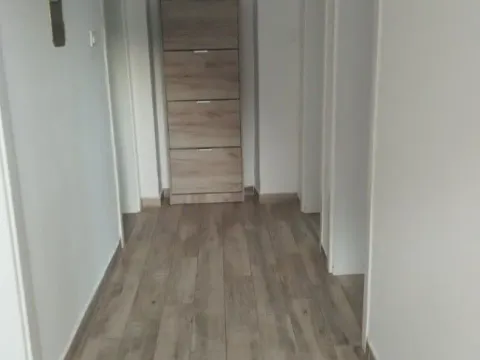 Rent, two bedroom apartment, 84m², Gradiošnica, Tivat - image 9