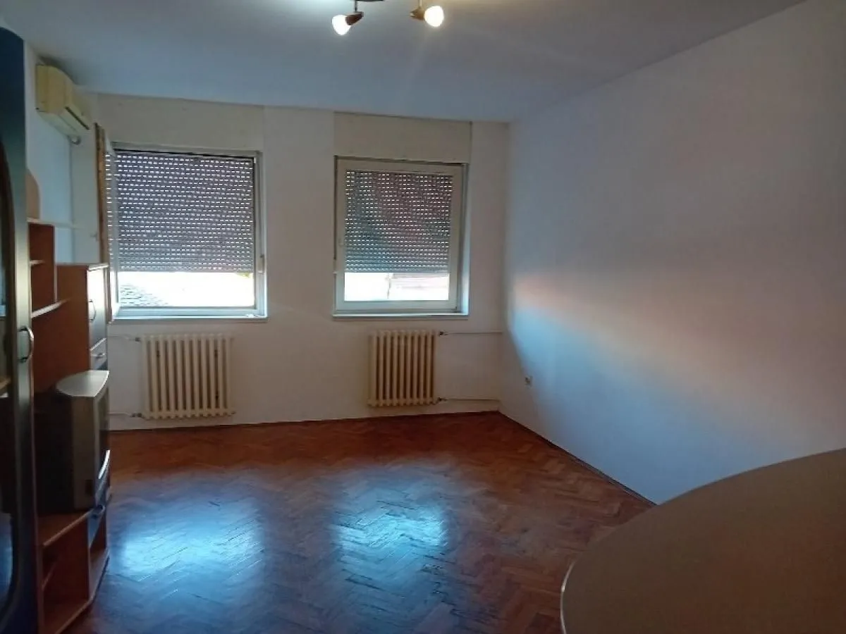 Prodaja, garsonjera, 29m², Rotkvarija, Novi Sad Sve Podlokacije