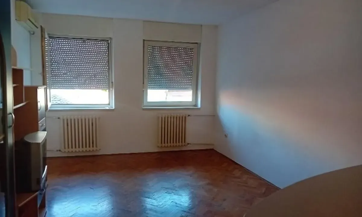 Prodaja, garsonjera, 29m², Rotkvarija, Novi Sad Sve Podlokacije