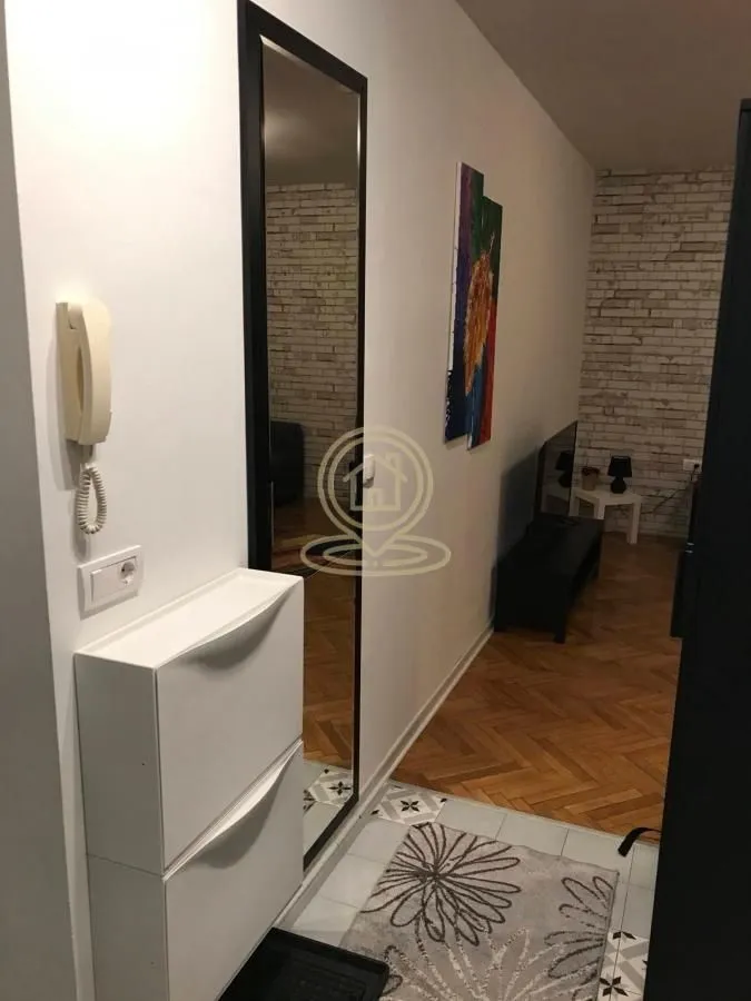 Rent, one bedroom apartment, 37m², Stari Grad, Beograd
