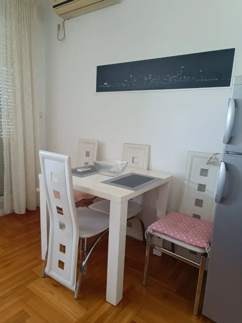 Rent, studio apartment, 30m², Tuški Put, Podgorica