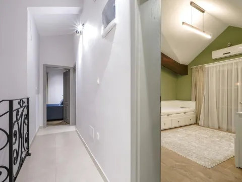 Sale, house, 198m², Dumidran, Tivat - image 31