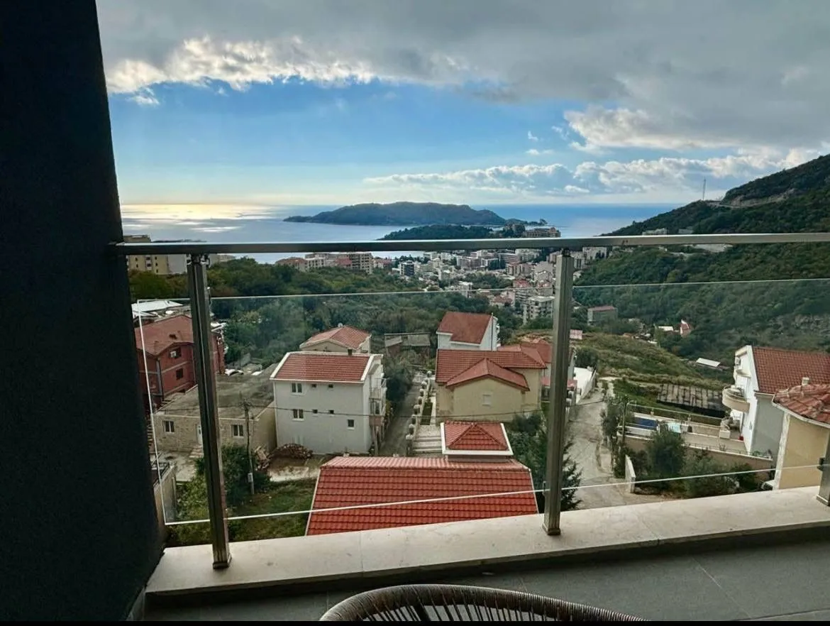 Prodaja, dvosoban stan, 55m², Bečići, Budva