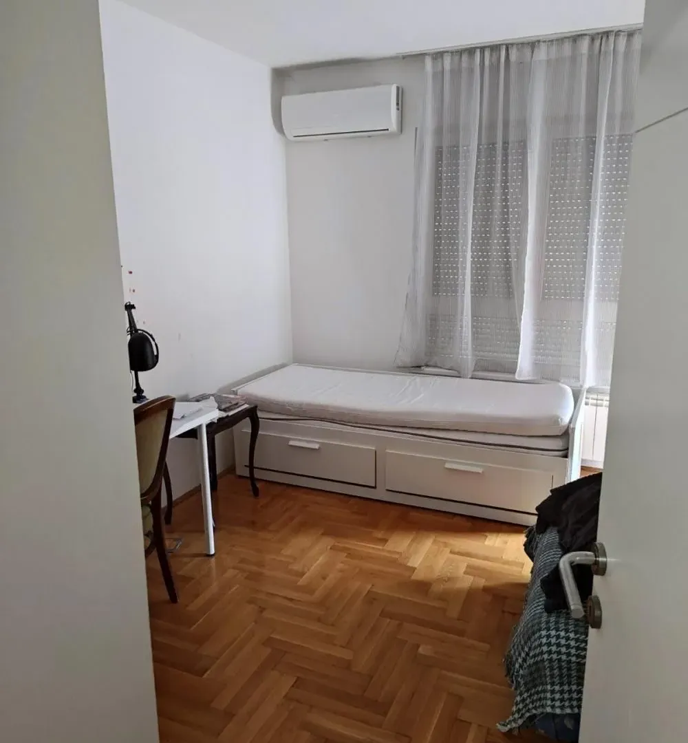 Rent, two bedroom apartment, 52m², Đeram Pijaca, Beograd