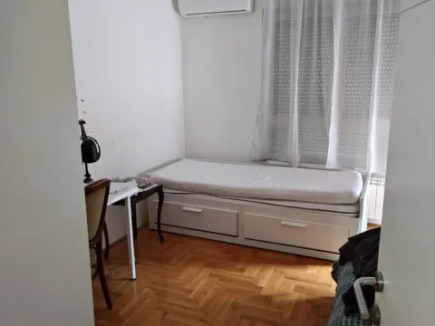 Rent, two bedroom apartment, 52m², Đeram Pijaca, Beograd - image 10