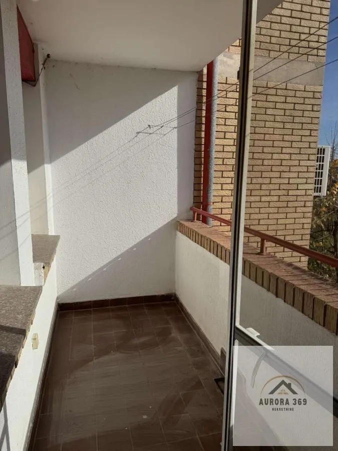 Prodaja, trosoban stan, 73m², Novo naselje, Novi Sad