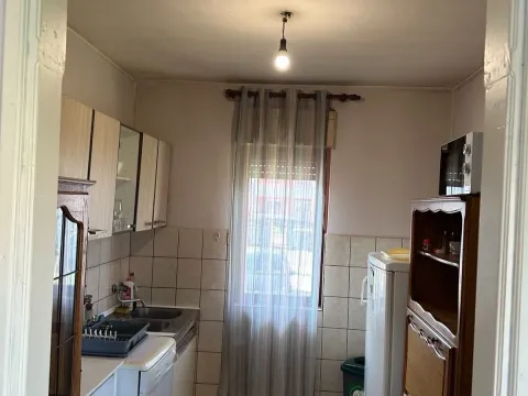 Rent, house, 140m², Farmaci, Podgorica - image 9