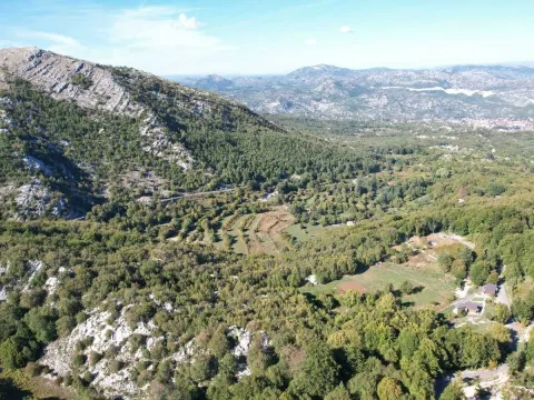 Sale, land lot, 2210m², Cetinje, Crna Gora
