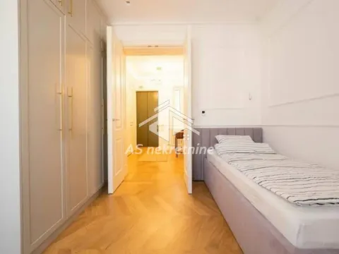 Izdavanje, četvorosoban stan, 115m², Stari Grad, Beograd - image 12