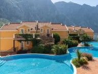 Prodaja, dvosoban stan, 68m², Kotor, Crna Gora - image 2