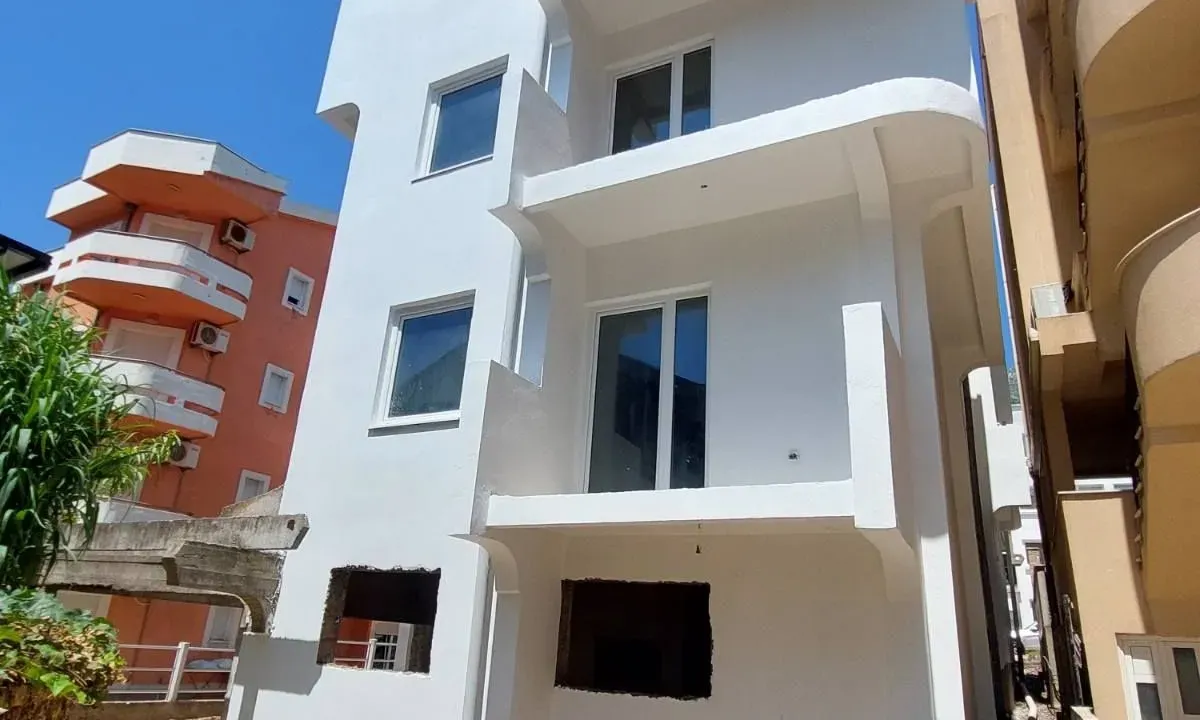 Prodaja, kuća, 420m², Sutomore, Bar