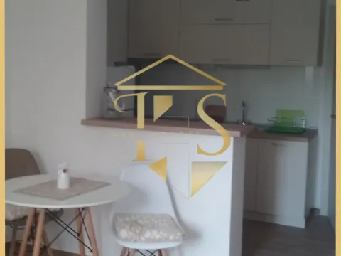 Izdavanje, jednosoban stan, 40m², Centar, Tivat - image 4