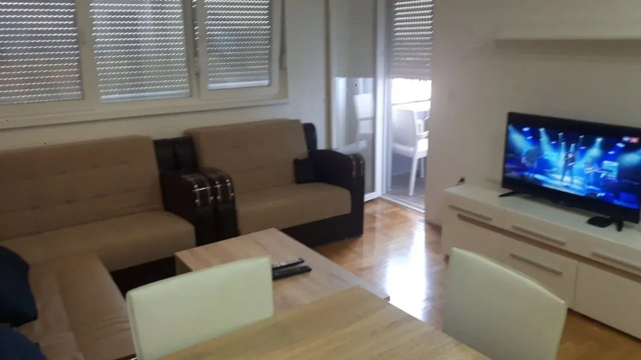 Izdavanje, jednosoban stan, 45m², Dubovica, Budva