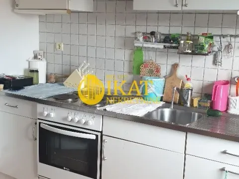Izdavanje, dvosoban stan, 84m², Zemun Gornji Grad, Zemun Sve Podlokacije - image 7