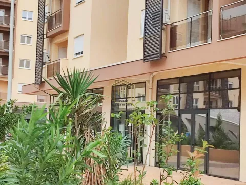 Izdavanje, jednosoban stan, 45m², New City, Podgorica - image 2