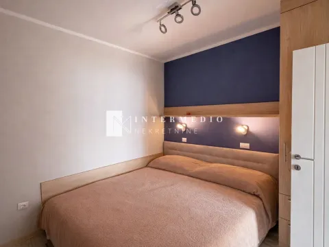 Prodaja, četvorosoban stan, 106m², Centar, Herceg Novi - image 14