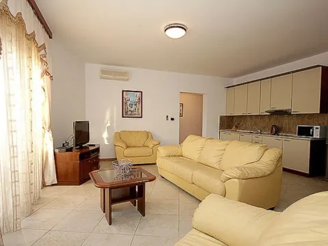 Sale, three bedroom apartment, 95m², Rafailovići, Budva - image 5