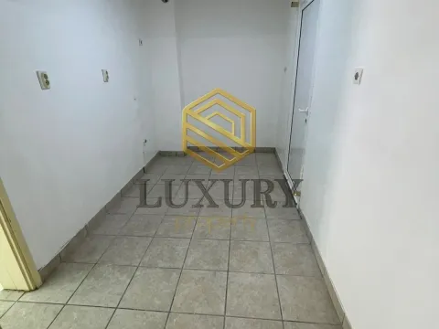 Rent, office space, 32m², Malo Brdo, Podgorica - image 6