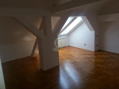 Izdavanje, kuća, 170m², Savski Venac, Beograd - image 13