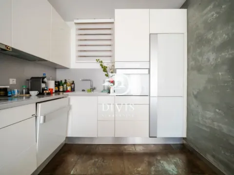 Sale, three bedroom apartment, 76m², Vračar Hram, Vračar Sve Podlokacije - image 10