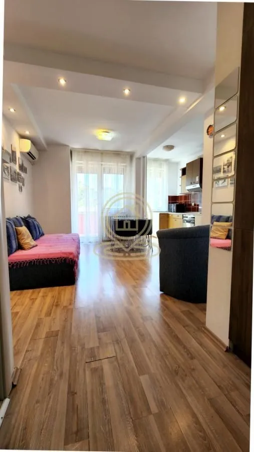 Izdavanje, dvosoban stan, 45m², Stari Grad, Beograd