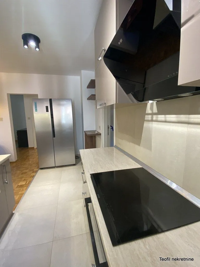 Izdavanje, četvorosoban stan, 87m², Bezanijska Kosa 2, Bežanijska Kosa Sve Podlokacije