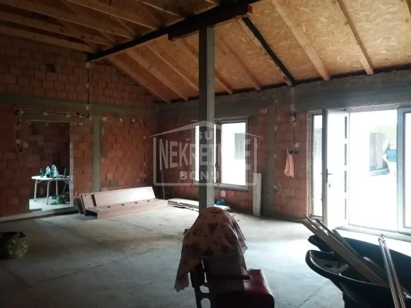 Prodaja, kuća, 410m², Donji Tavankut, Subotica