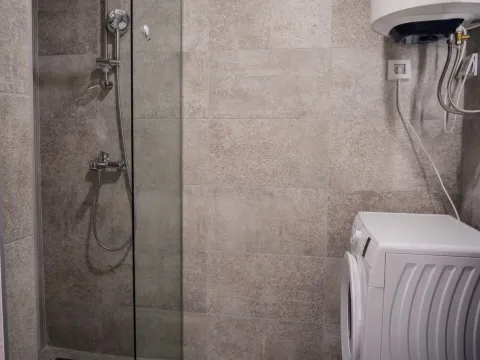 Rent, one bedroom apartment, 45m², Stari Aerodrom, Podgorica - image 8