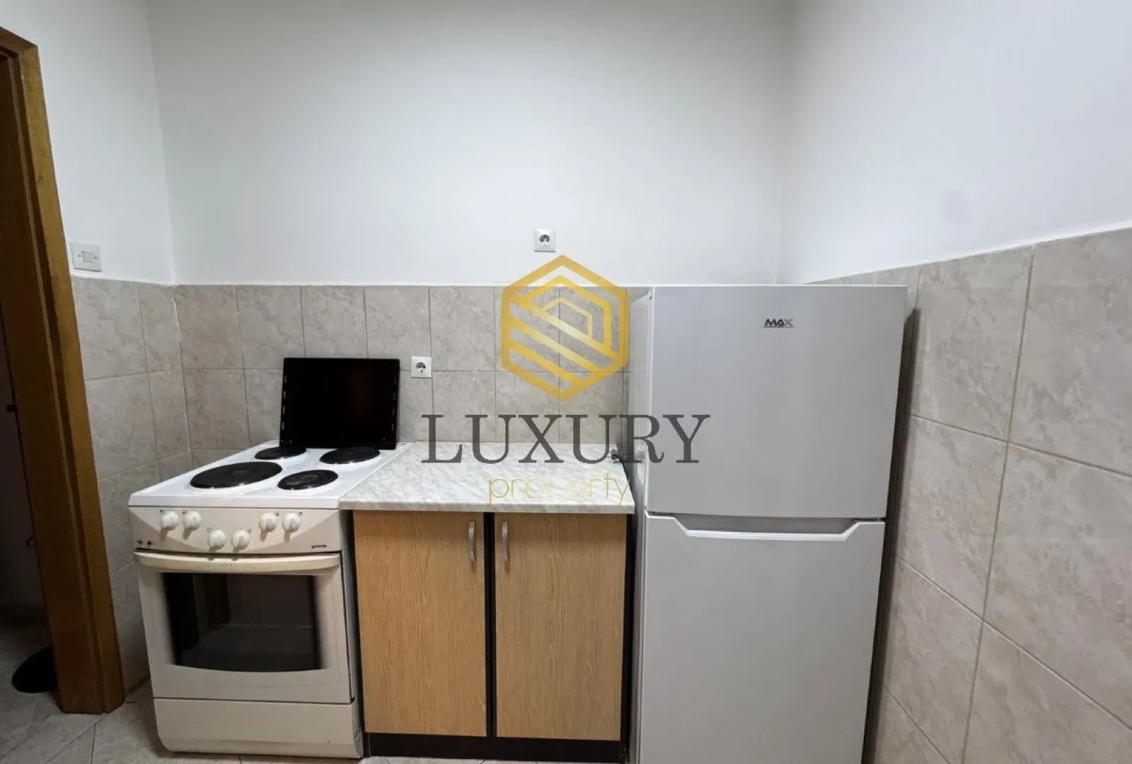 Rent, one bedroom apartment, 40m², Stari Aerodrom, Podgorica