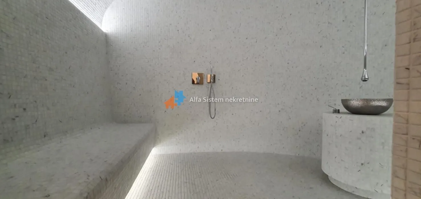 Izdavanje, trosoban stan, 90m², Savski Venac, Beograd