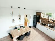 Izdavanje, kuća, 163m², Petrovaradin, Novi Sad - image 8