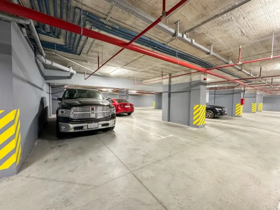 Izdavanje, dvosoban stan, 63m², Krivi Most, Podgorica