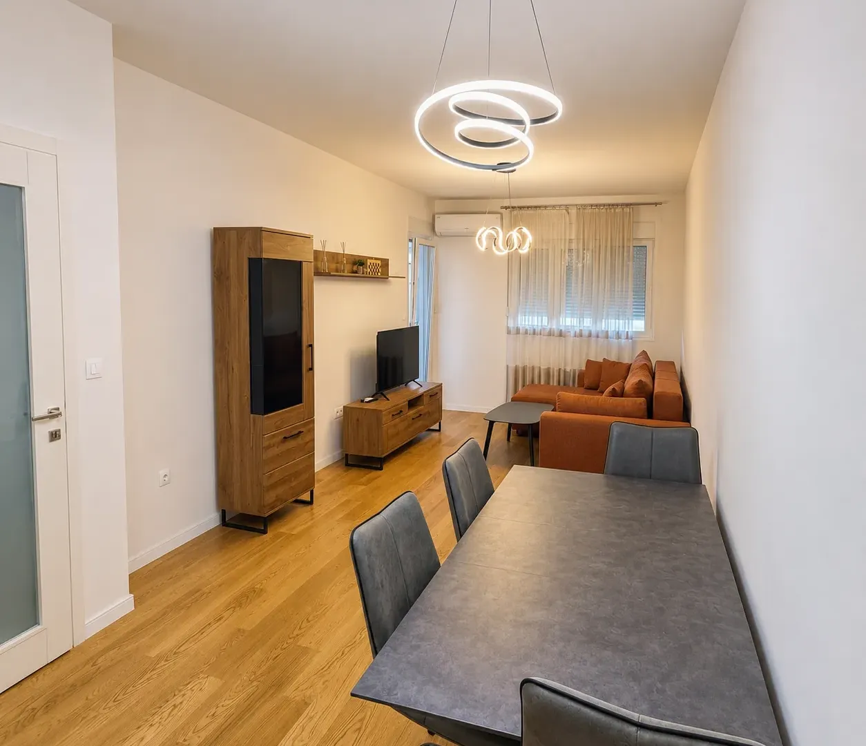 Rent, one bedroom apartment, 47m², Central Point, Podgorica