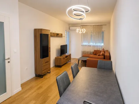 Rent, one bedroom apartment, 47m², Central Point, Podgorica - image 2