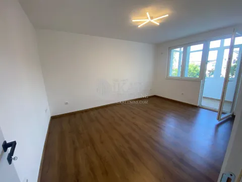 Sale, two bedroom apartment, 66m², Lion, Zvezdara Sve Podlokacije