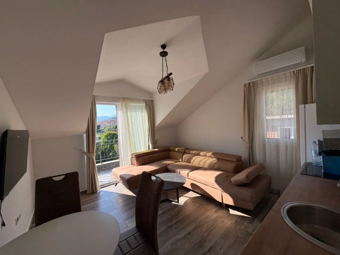 Rent, one bedroom apartment, 40m², Gradiošnica, Tivat